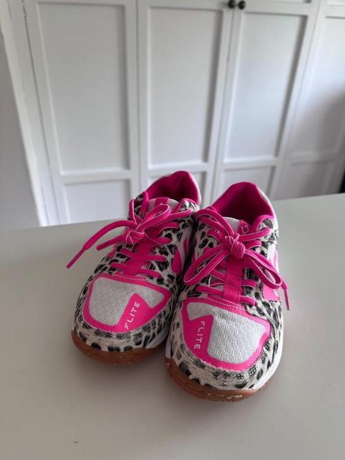 Zaalschoen hockey maat 34 Elite Brabo, Sport en Fitness, Hockey, Zo goed als nieuw, Schoenen, Ophalen