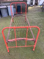 Bed onderstel antiek, Ophalen