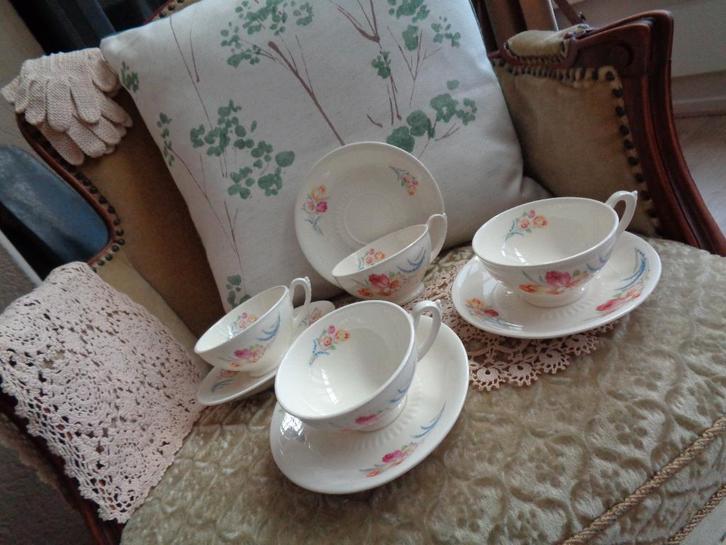 4 Brocante Kop & Schotels Tulpen van Mosa ** Mimosa **, Antiek en Kunst, Antiek | Servies los, Ophalen of Verzenden