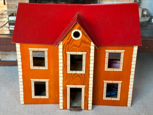 Houten poppenhuis opknapper MOET SNEL WEG, Kinderen en Baby's, Speelgoed | Poppenhuizen, Gebruikt, Ophalen
