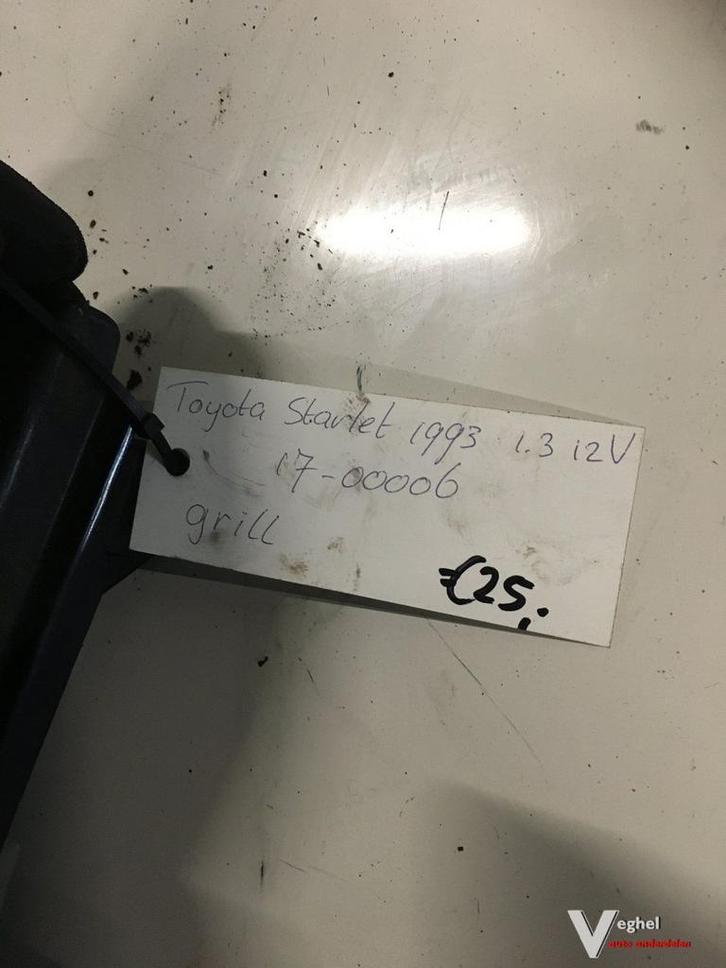 Toyota Starlet 1993 Grille, Auto-onderdelen, Overige Auto-onderdelen, Gebruikt, Ophalen