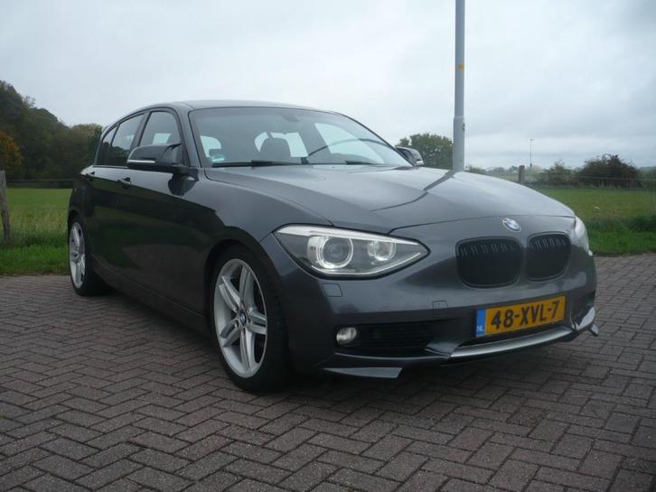 BMW 1-Serie 2.0 116D Business 5DRS 205 PK 430 NM 2012, Auto's, BMW, Bedrijf, 1-Serie, ABS, Airbags, Airconditioning, Boordcomputer