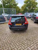 Volvo V70 2.0 T AUT 2010 Zwart, Auto's, Volvo, 1800 kg, 4 cilinders, Zwart, 1558 kg