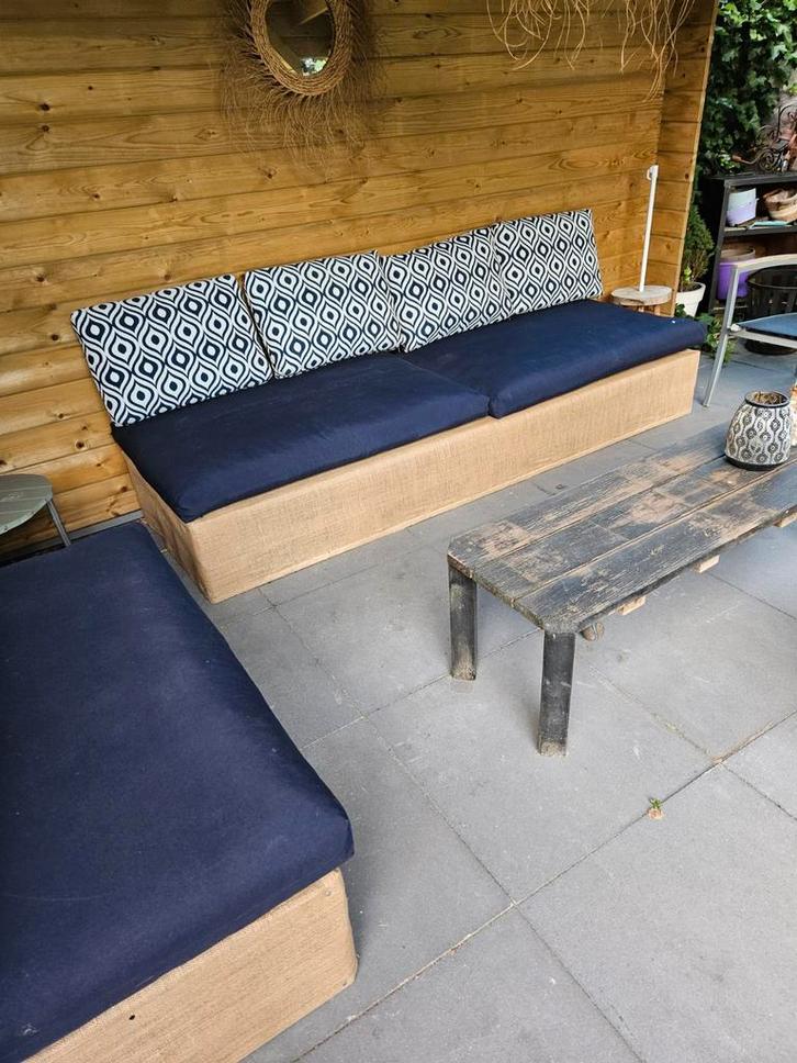 Pallets Loungeset met blauwe kussens, Tuin en Terras, Tuinsets en Loungesets, Gebruikt, Loungeset, Hout, 7 zitplaatsen, Bank, Ophalen