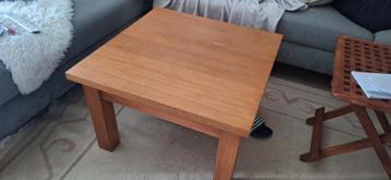 eikenhout Bijzettafel met salontafel  beschikbaar voor biedingen