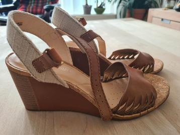 Prachtige sandalen Clarks. Mast 39.Nieuw  beschikbaar voor biedingen