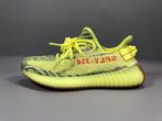 Yeezy Boost 350 V2 | Semi Frozen Yellow, Overige kleuren, Nieuw, Ophalen of Verzenden, Sneakers of Gympen