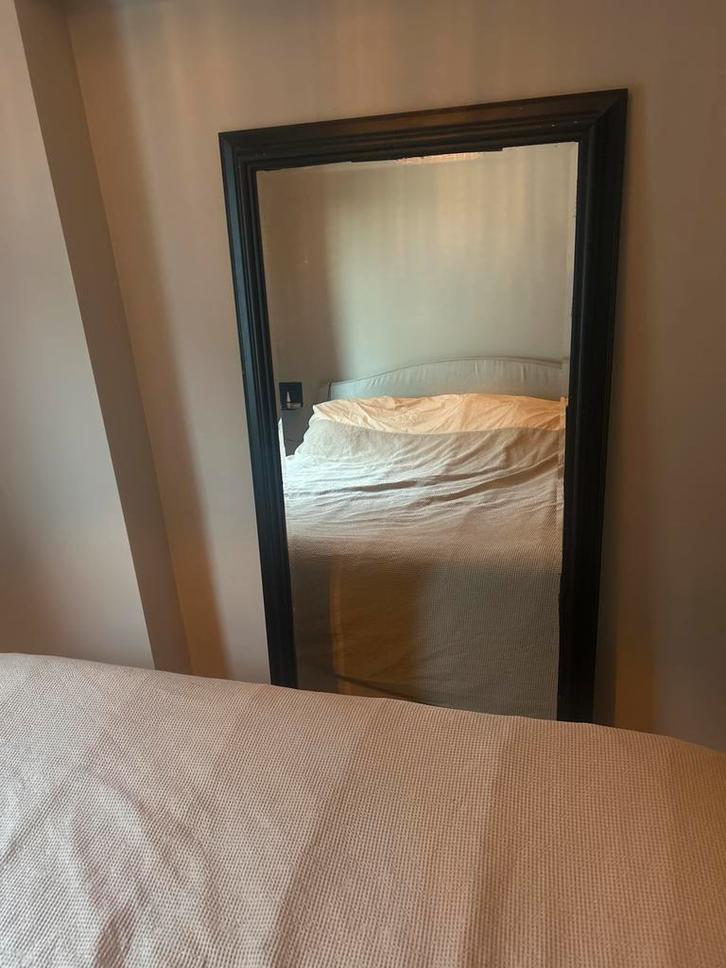 Grote 165x 85 Rechthoekige Spiegel met Zwarte Lijst, Huis en Inrichting, Woonaccessoires | Spiegels, Gebruikt, 50 tot 75 cm, 100 tot 150 cm