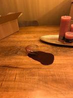 Omgevallen wijnglas decoratie, Huis en Inrichting, Ophalen of Verzenden, Zo goed als nieuw