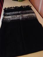 Grote sjaal zwart met glitter zilver draad, Kleding | Dames, Mutsen, Sjaals en Handschoenen, Ophalen of Verzenden, Zo goed als nieuw