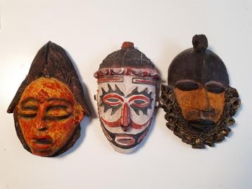 Maskers 3 stuks klein formaat samen voor 5€ beschikbaar voor biedingen