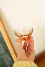 Franse roze persglas schaaltjes (meerdere beschikbaar), Antiek en Kunst, Antiek | Glas en Kristal, Ophalen of Verzenden