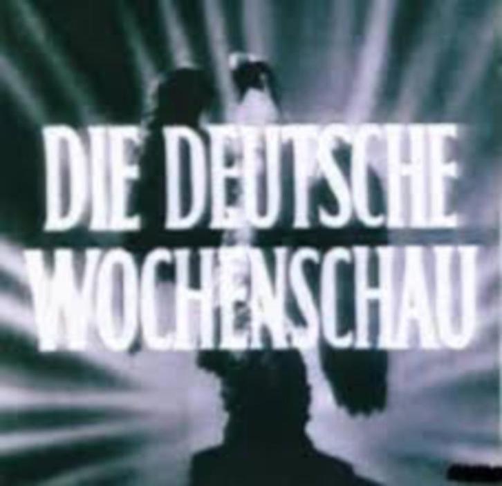 Die Deutsche Wochenschau : 1938 - 1945 + 39 dvd’s, Cd's en Dvd's, Dvd's | Overige Dvd's, Zo goed als nieuw, Alle leeftijden, Verzenden