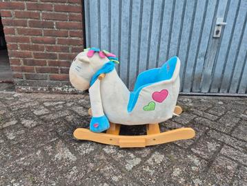 hobbelpaard, met geluid  beschikbaar voor biedingen