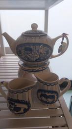 Blond Amsterdam, theepot, warmhouder en 2 kannetjes, Huis en Inrichting, Keuken | Servies, Ophalen of Verzenden, Aardewerk, Blond Amsterdam