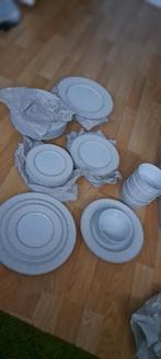 Porseleinen Servies -, Ophalen of Verzenden, Zo goed als nieuw, Overige stijlen, Porselein