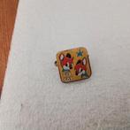 Fix Fox goud geel, stripblad van 1959-1966, Verzamelen, Speldjes, Pins en Buttons, Ophalen of Verzenden, Gebruikt, Overige onderwerpen