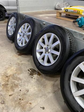 Volvo wielen 17” beschikbaar voor biedingen