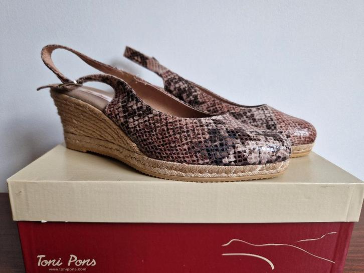 Espadrilles met slangenprint van Toni Pons NIEUW Maat 39, Kleding | Dames, Schoenen, Nieuw, Espadrilles of Moccasins, Bruin, Ophalen of Verzenden