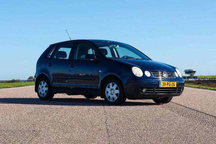 Volkswagen Polo 1.4 74KW 2004 Blauw, Auto's, Volkswagen, Particulier, Polo, Airbags, Airconditioning, Alarm, Bluetooth, Centrale vergrendeling