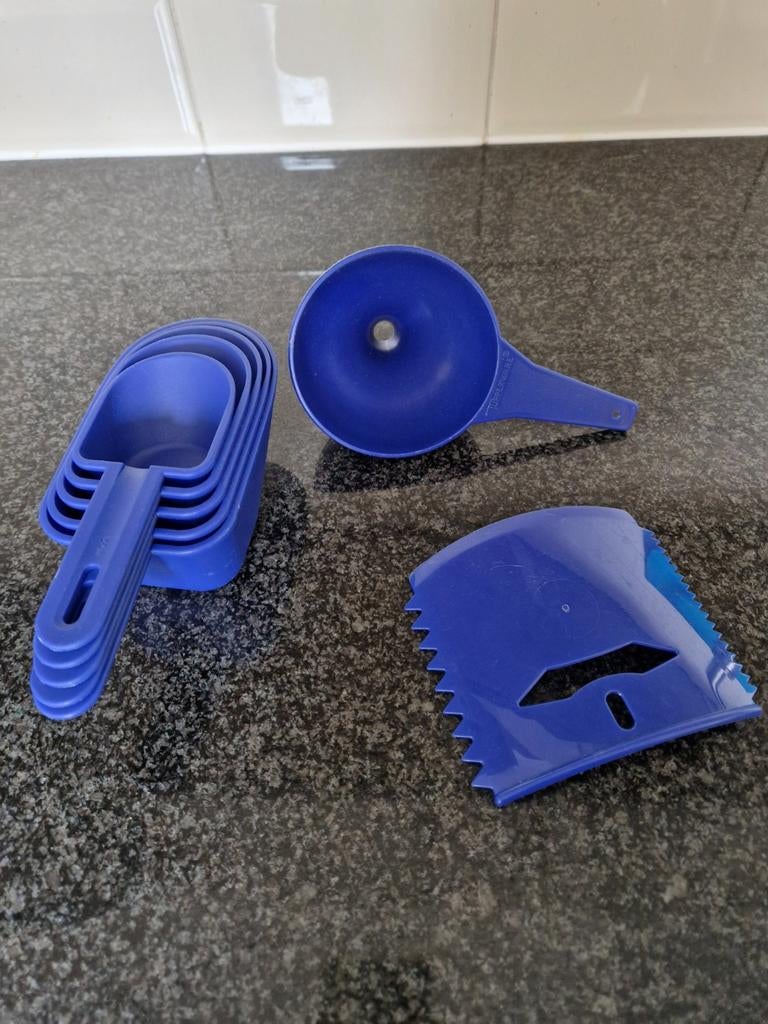 Tupperware Maatscheppen, Deegschraper & Trechter, Huis en Inrichting, Keuken | Tupperware, Gebruikt, Overige typen, Blauw, Ophalen of Verzenden