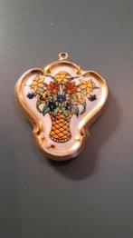 Antiek handgeschilderde kettinghanger, Overige materialen, Verzenden, Zo goed als nieuw, Bloem of Plant