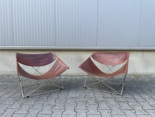 Artifort F675 Butterfly Lounge Chairs | Restauratie objecten, Huis en Inrichting, Fauteuils, Gebruikt, Leer, Metaal, 50 tot 75 cm