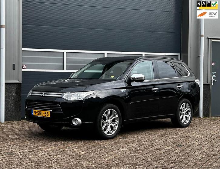 Mitsubishi Outlander 2.0 PHEV Instyle bj.2013 Camera|Navi|Le, Auto's, Mitsubishi, Bedrijf, Te koop, Outlander, 4x4, ABS, Achteruitrijcamera