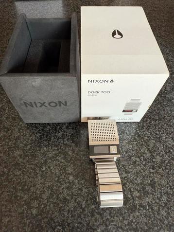 Nixon horloge beschikbaar voor biedingen