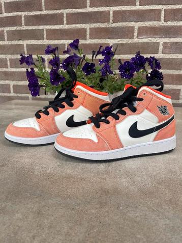 Nike air jordan mid maat 38 koraal oranje beschikbaar voor biedingen