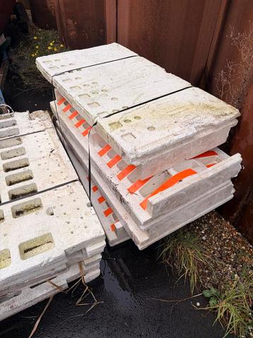 Powerkist fundatie 600x500 beschikbaar voor biedingen