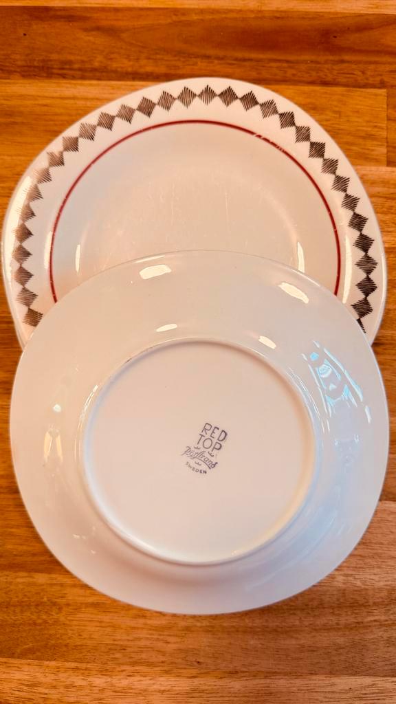 3 Red Top Rohrstrand Borden, Huis en Inrichting, Keuken | Servies, Gebruikt, Bord(en), Overige stijlen, Aardewerk, Ophalen of Verzenden
