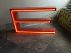 Grote vintage neon lamp letter E brandweerkazerne, Ophalen, Gebruikt