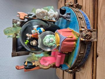 Phantommanor snowglobe  beschikbaar voor biedingen