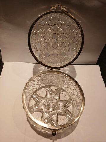 Kristallen Koekjespot/Suikerpot beschikbaar voor biedingen