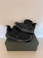 Adidas NMD R1 Primeknit Japan Triple Black | EU 42, Kleding | Heren, Schoenen, Zwart, Ophalen of Verzenden, Sneakers of Gympen