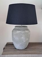 Mooie grote lamp met stenen voet., Huis en Inrichting, Lampen | Tafellampen, Ophalen, Zo goed als nieuw, 50 tot 75 cm