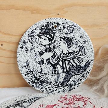 Nymolle Denemarken Wiinblad wandtegel Augustus beschikbaar voor biedingen