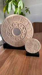 Meso amerikaanse kalender en azteekse zonnesteen, Ophalen