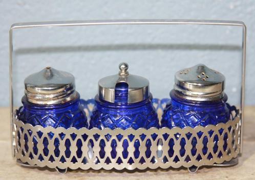 blauw glazen specerijensetje in houder / zout en peperstel, Huis en Inrichting, Keuken | Keukenbenodigdheden, Ophalen