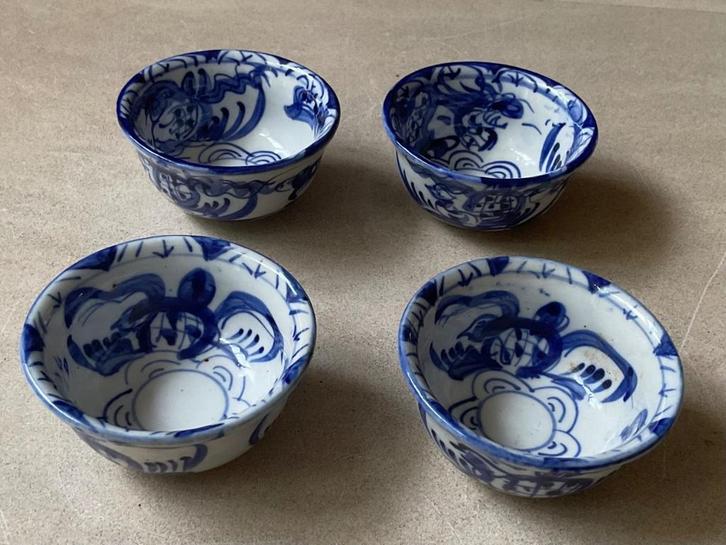 4 zeldzame kobaltblauwe Chinese kommetjes handbeschilderd, Antiek en Kunst, Kunst | Niet-Westerse kunst, Verzenden