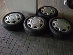 Winterbanden  (4 stuks) Goodyear 205/55R16, Auto-onderdelen, Banden en Velgen, Ophalen, 16 inch, Banden en Velgen, Nieuw