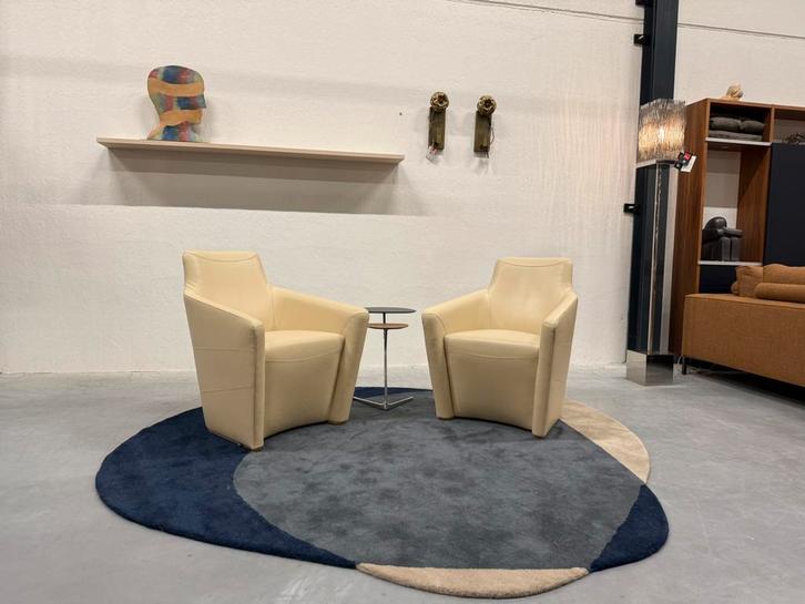 2 als nieuw Leolux Fiji Fauteuils senso leer Design stoel, Huis en Inrichting, Fauteuils, Zo goed als nieuw, Leer, 50 tot 75 cm