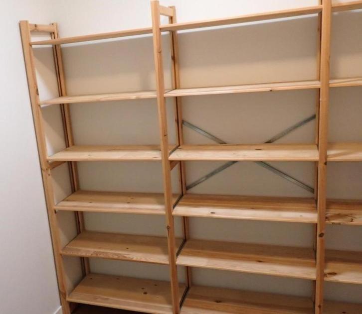 zeer mooie houten stellingkast / Opbergwand / Stellingwand, Huis en Inrichting, Kasten | Stellingkasten, Zo goed als nieuw, Ophalen