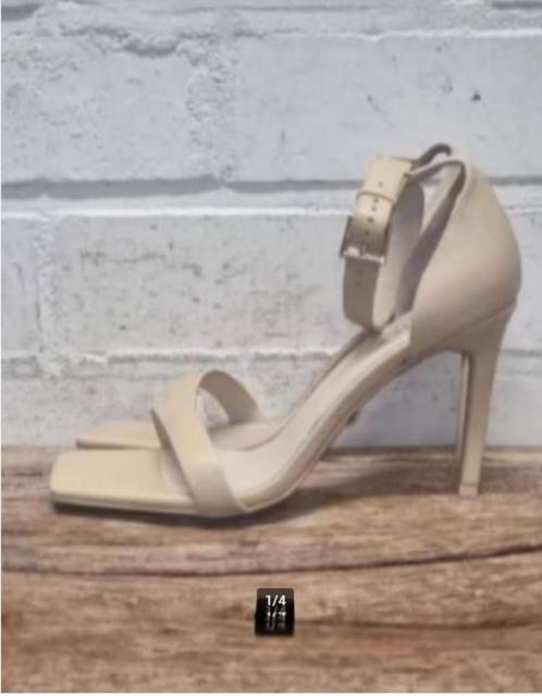 JOSH V - Prachtige leren heels maat 41 - Nieuw €149 - JOSHV, Kleding | Dames, Schoenen, Nieuw, Sandalen of Muiltjes, Beige, Ophalen of Verzenden