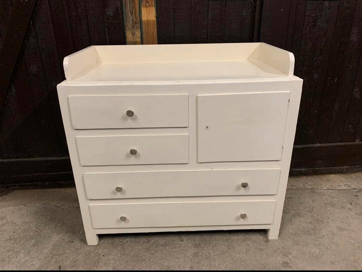 Antieke witte commode, Antiek en Kunst, Antiek | Meubels | Kasten, Ophalen