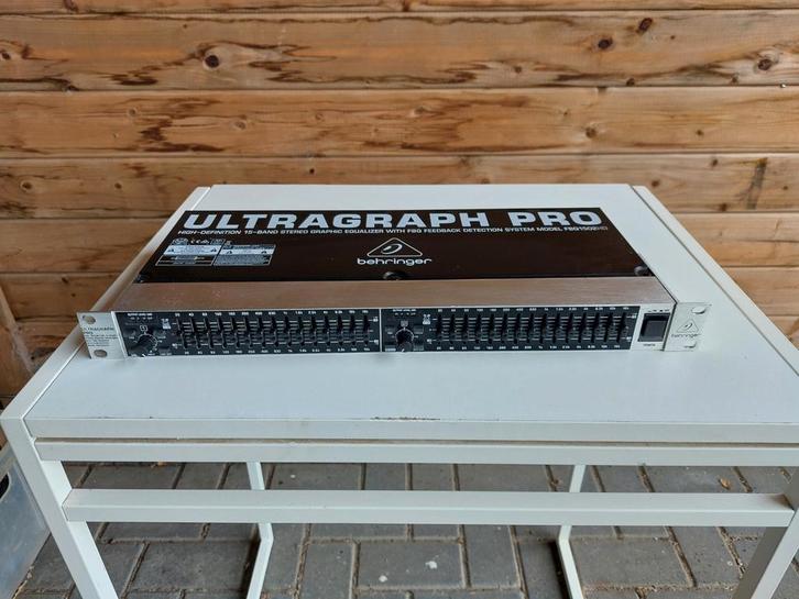 Z.g.a.n Behringer equalizer Ultragaph Pro, Audio, Tv en Foto, Professionele Audio-, Tv- en Video-apparatuur, Zo goed als nieuw