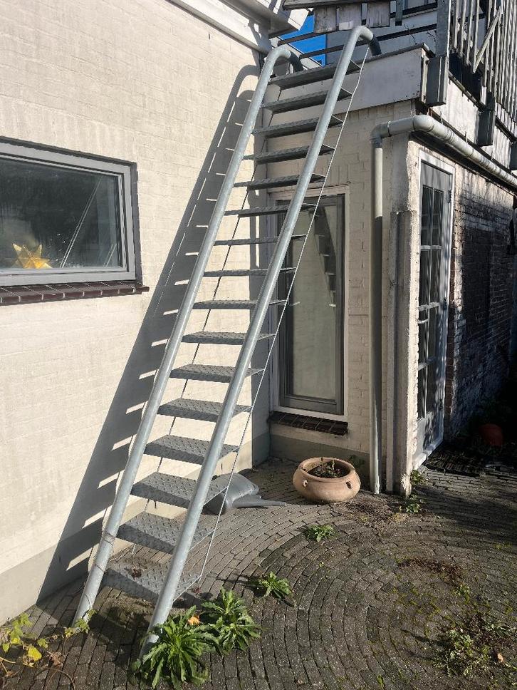Stalen terrastrap, Doe-het-zelf en Verbouw, Ladders en Trappen, Minder dan 2 meter, Ophalen