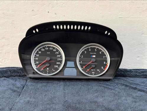 BMW E63 M6 V10 330km/h LCI Tellerklok / Instrumentenpaneel, Auto-onderdelen, Dashboard en Schakelaars, BMW, Gebruikt, Ophalen of Verzenden