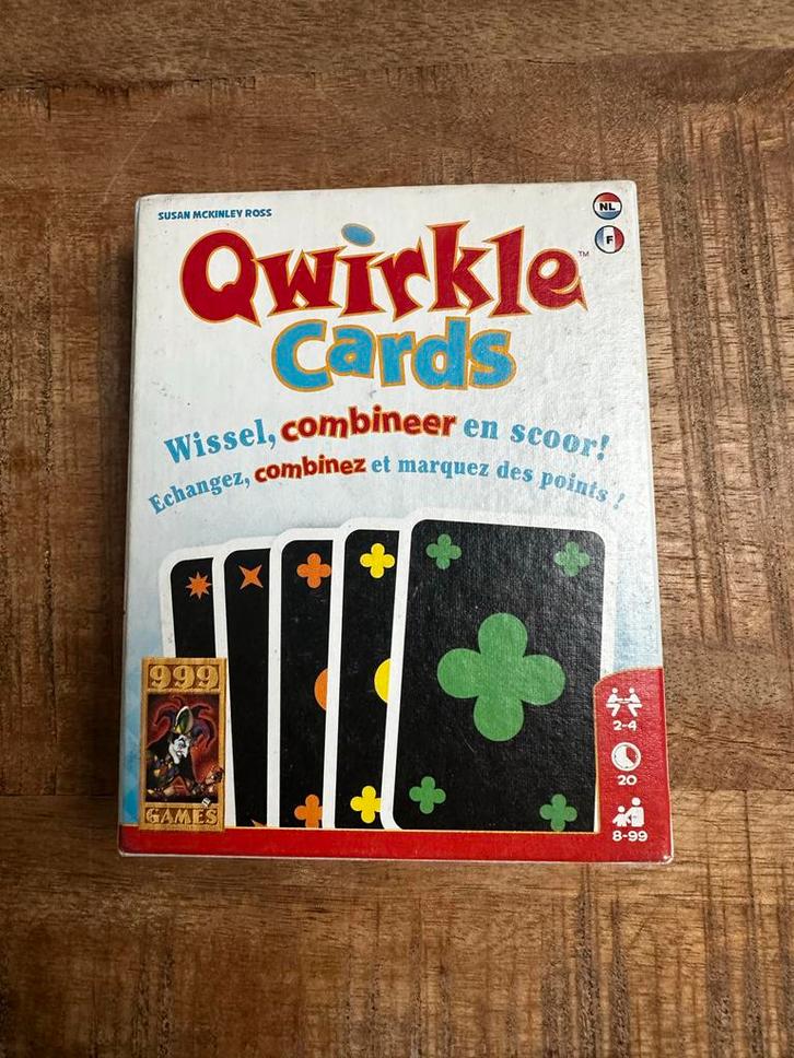 Qwirkle Cards - 999 Games, Hobby en Vrije tijd, Gezelschapsspellen | Bordspellen, Zo goed als nieuw, Een of twee spelers, Ophalen of Verzenden